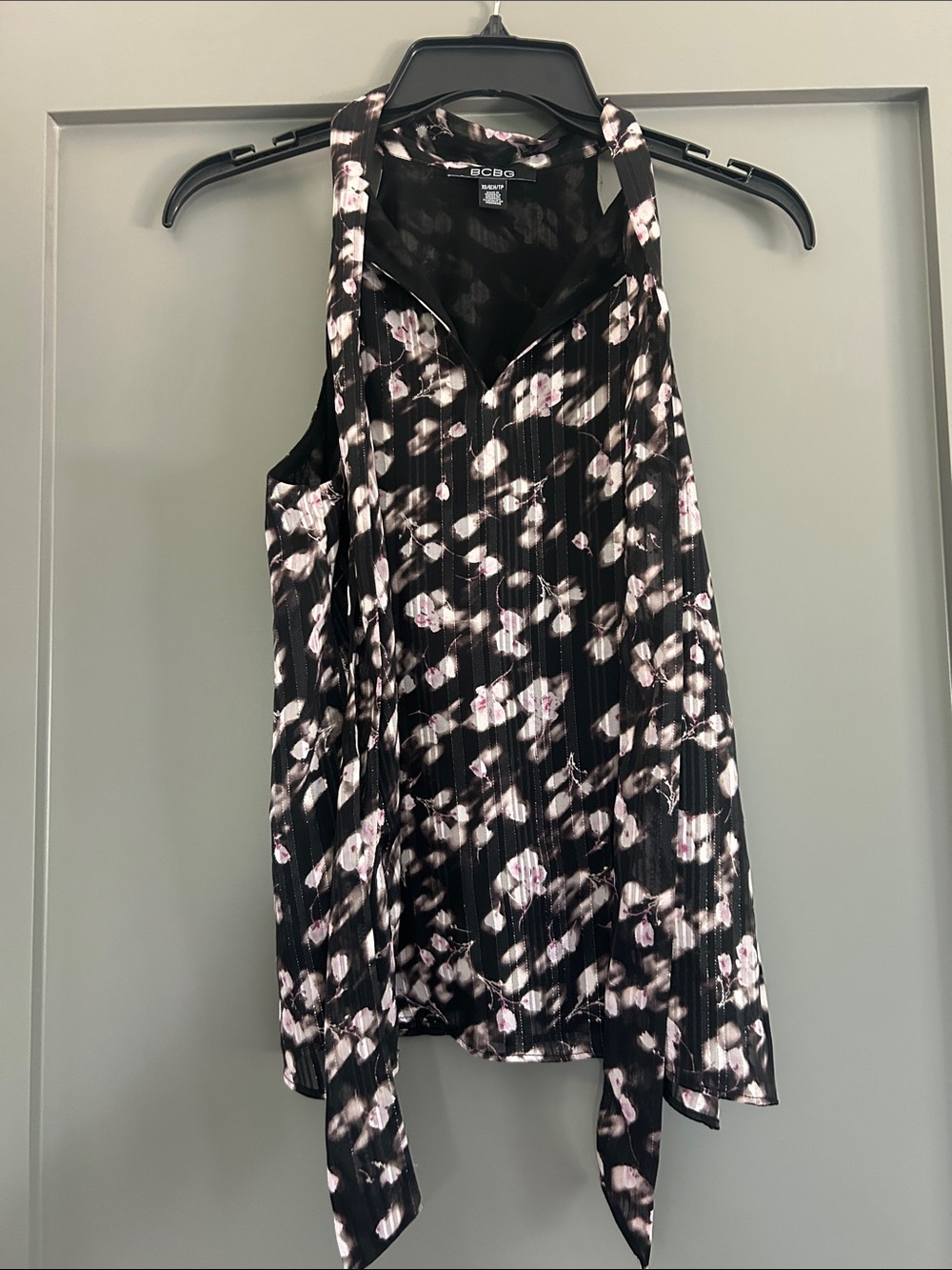 BCBGMaxAzria Black Floral Halter Tie-Neck Cami